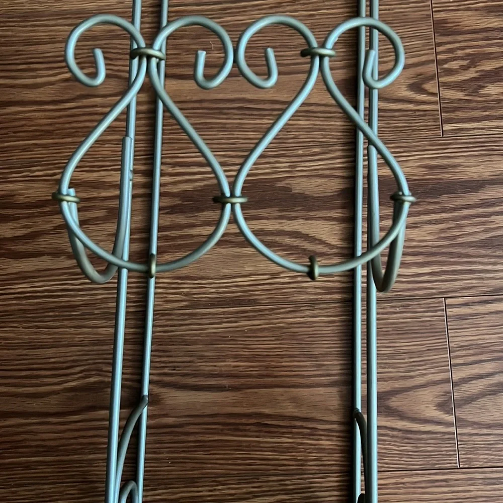 Home Interior wall mount metal towel rack.